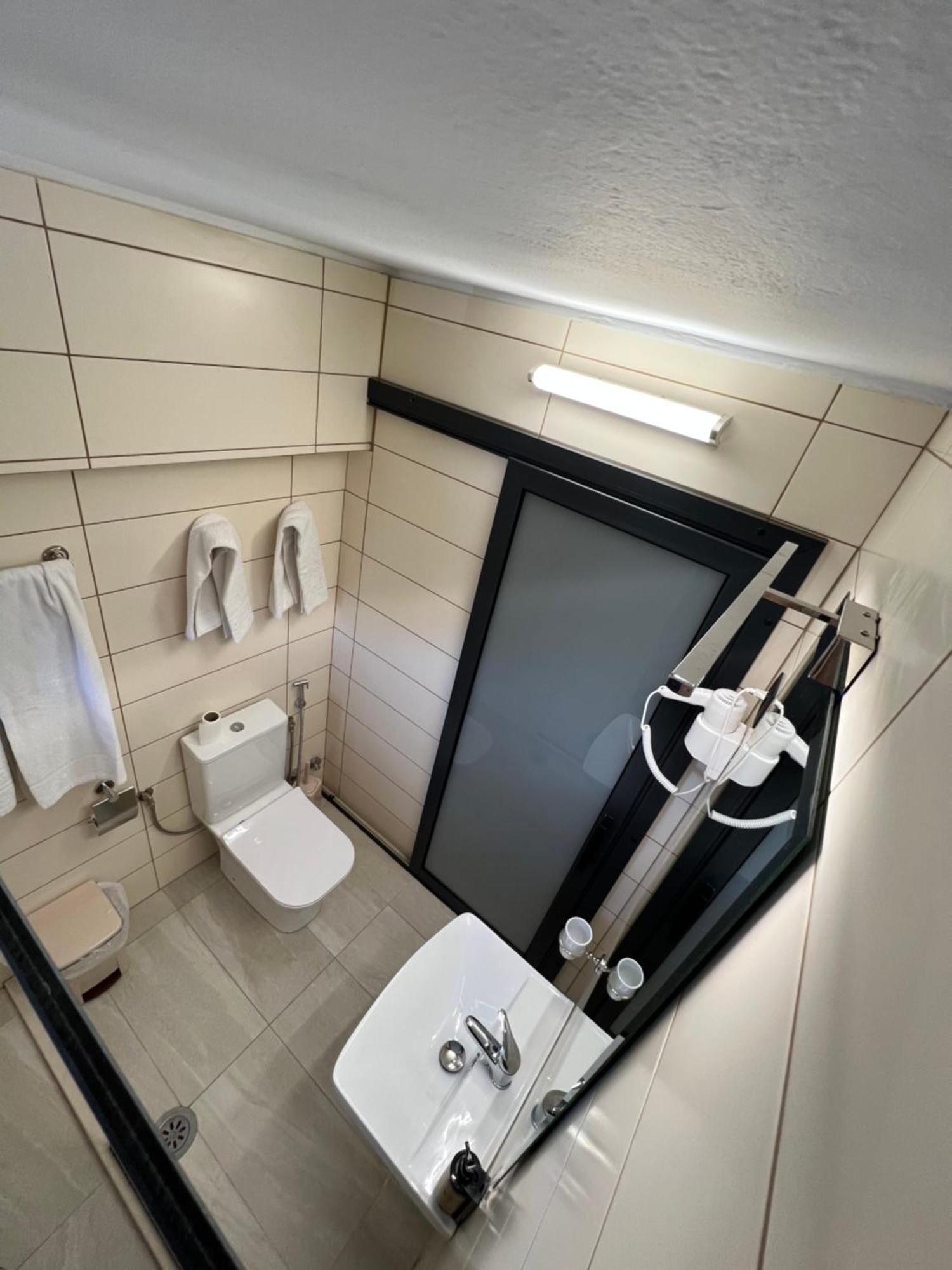 Hotel Primavera Vlore Ngoại thất bức ảnh