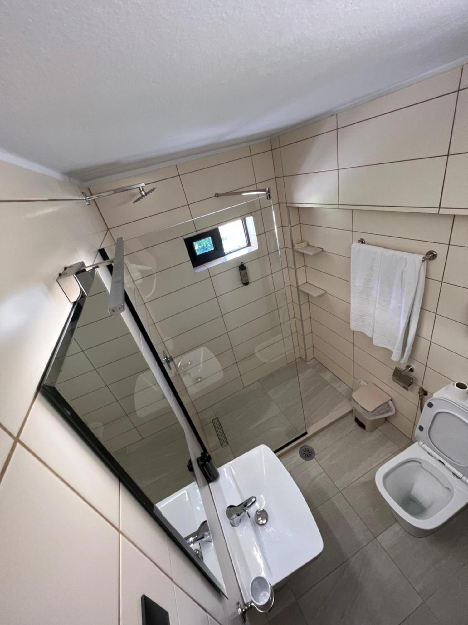 Hotel Primavera Vlore Ngoại thất bức ảnh