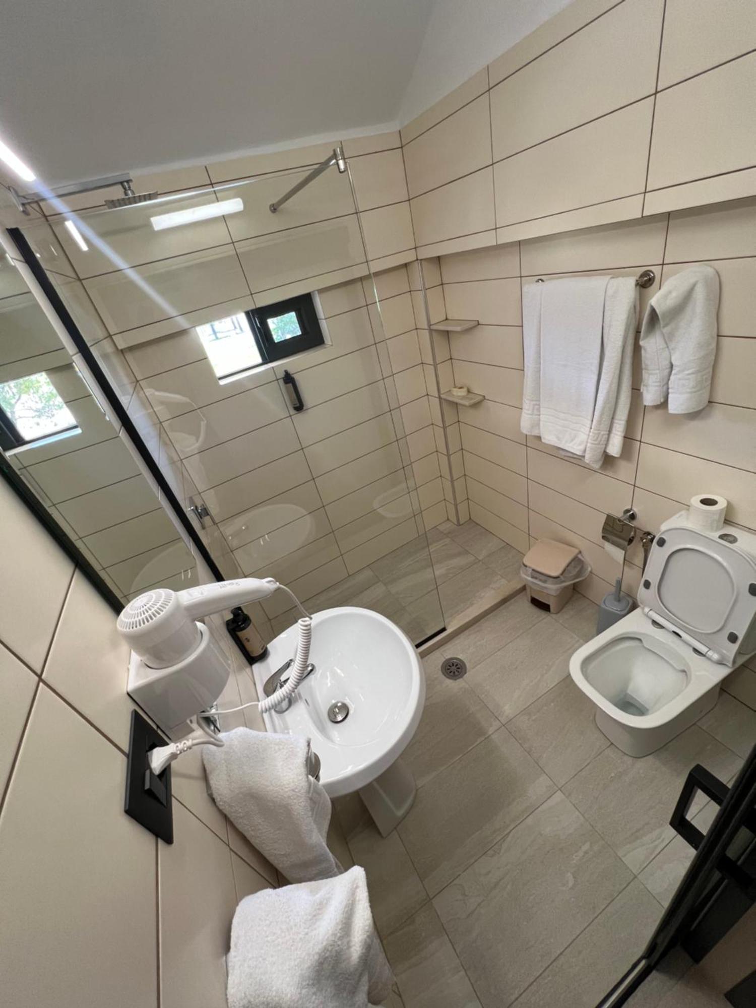 Hotel Primavera Vlore Ngoại thất bức ảnh