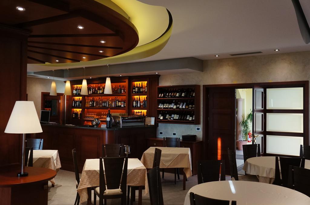 Hotel Primavera Vlore Ngoại thất bức ảnh