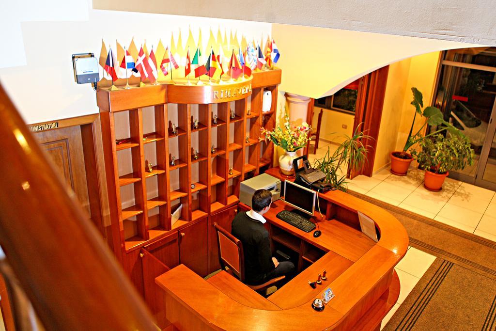 Hotel Primavera Vlore Ngoại thất bức ảnh