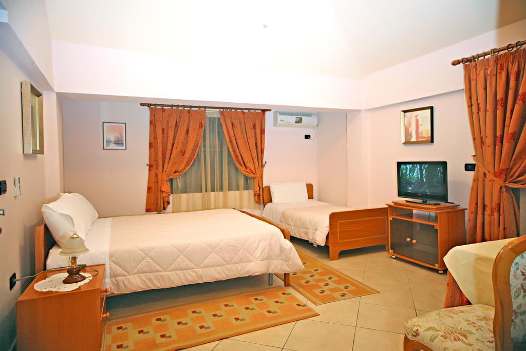 Hotel Primavera Vlore Phòng bức ảnh
